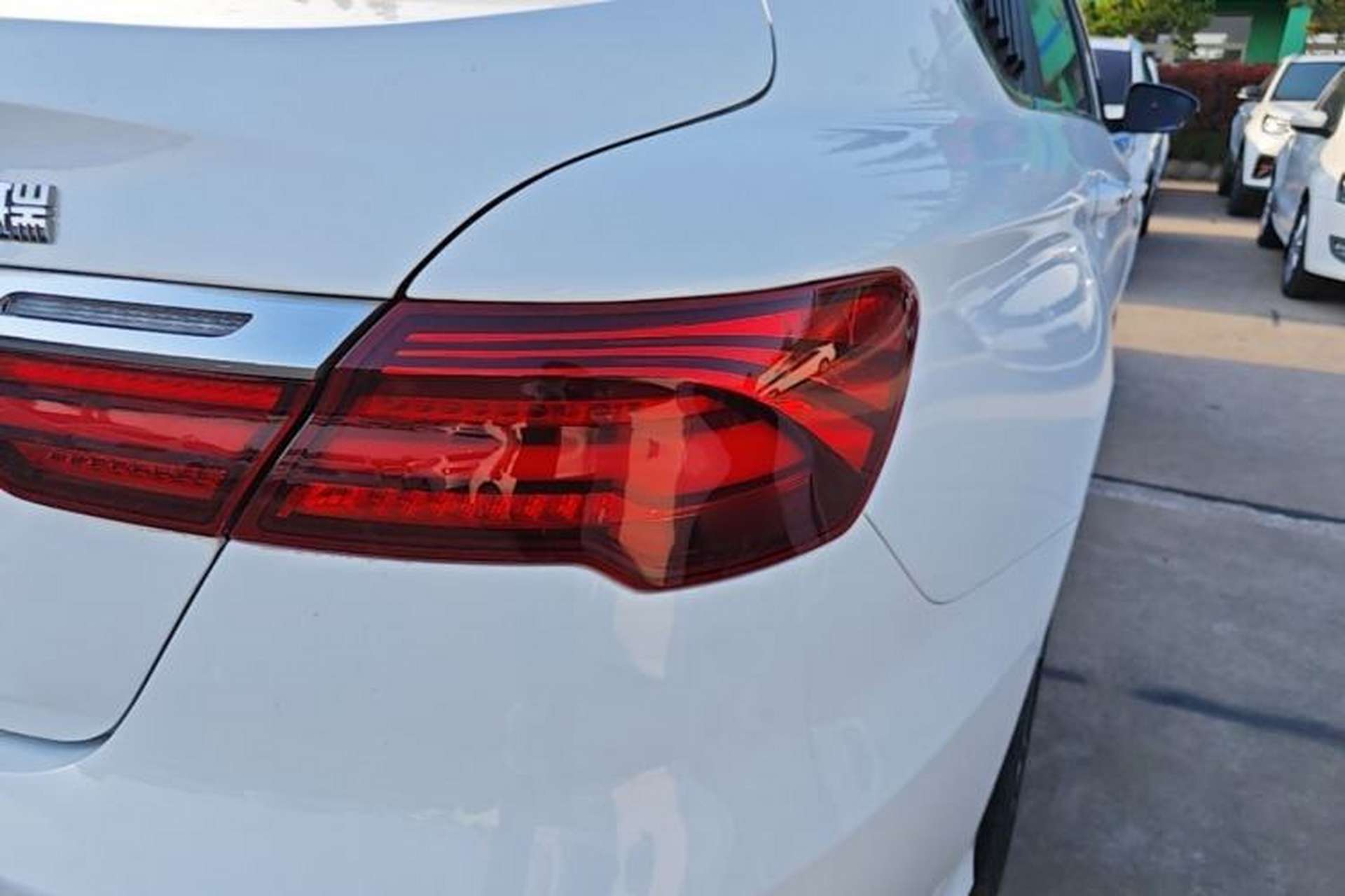 Used Geely Auto Binray 2018 14T CVT Binyi Edition Right Rear Taillight