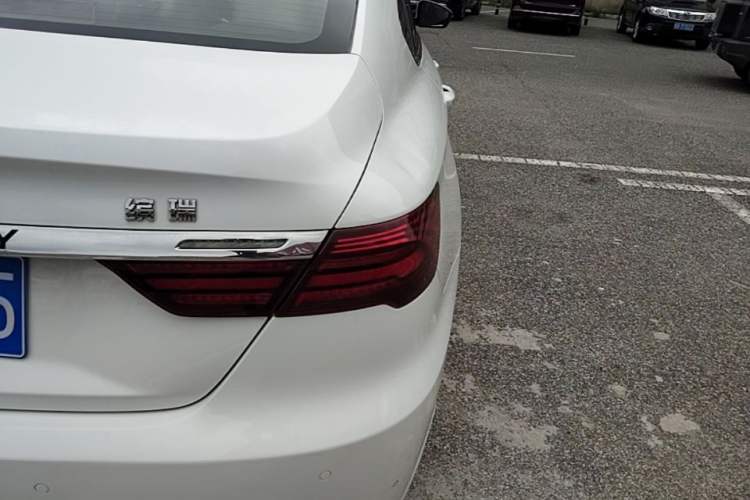 Used Geely Auto Binray 2018 14T CVT Binyi Edition Right Rear Taillight
