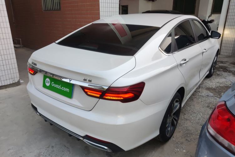 Used Geely Auto Binray 2018 14T CVT Binyi Edition Right Rear Taillight
