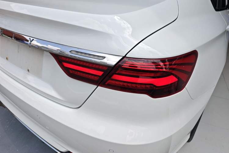 Used Geely Auto Binray 2018 14T CVT Binyi Edition Right Rear Taillight