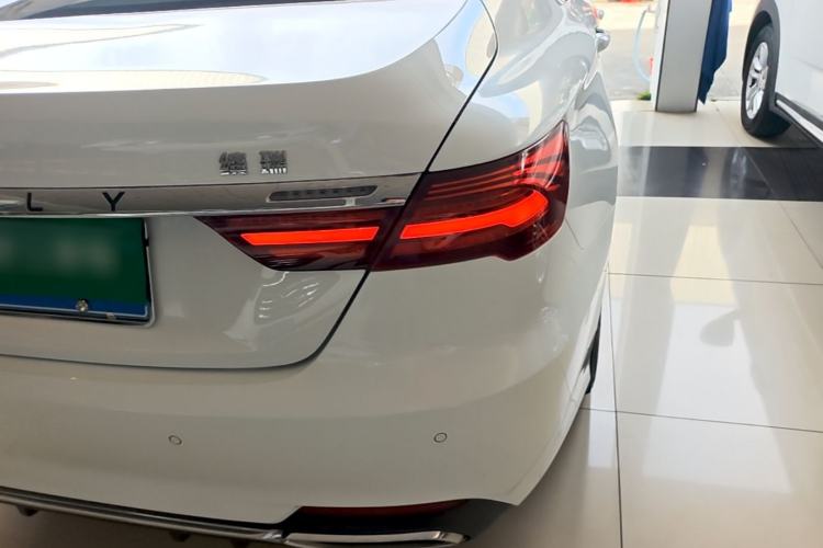 Used Geely Auto Binray 2018 14T CVT Binyi Edition Right Rear Taillight