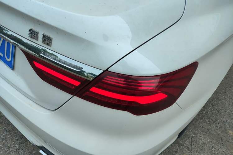 Used Geely Auto Binray 2018 14T CVT Binyi Edition Right Rear Taillight