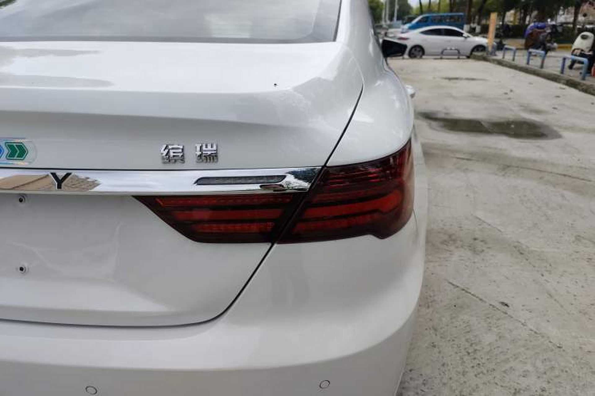 Used Geely Auto Binray 2018 14T CVT Binyi Edition Right Rear Taillight