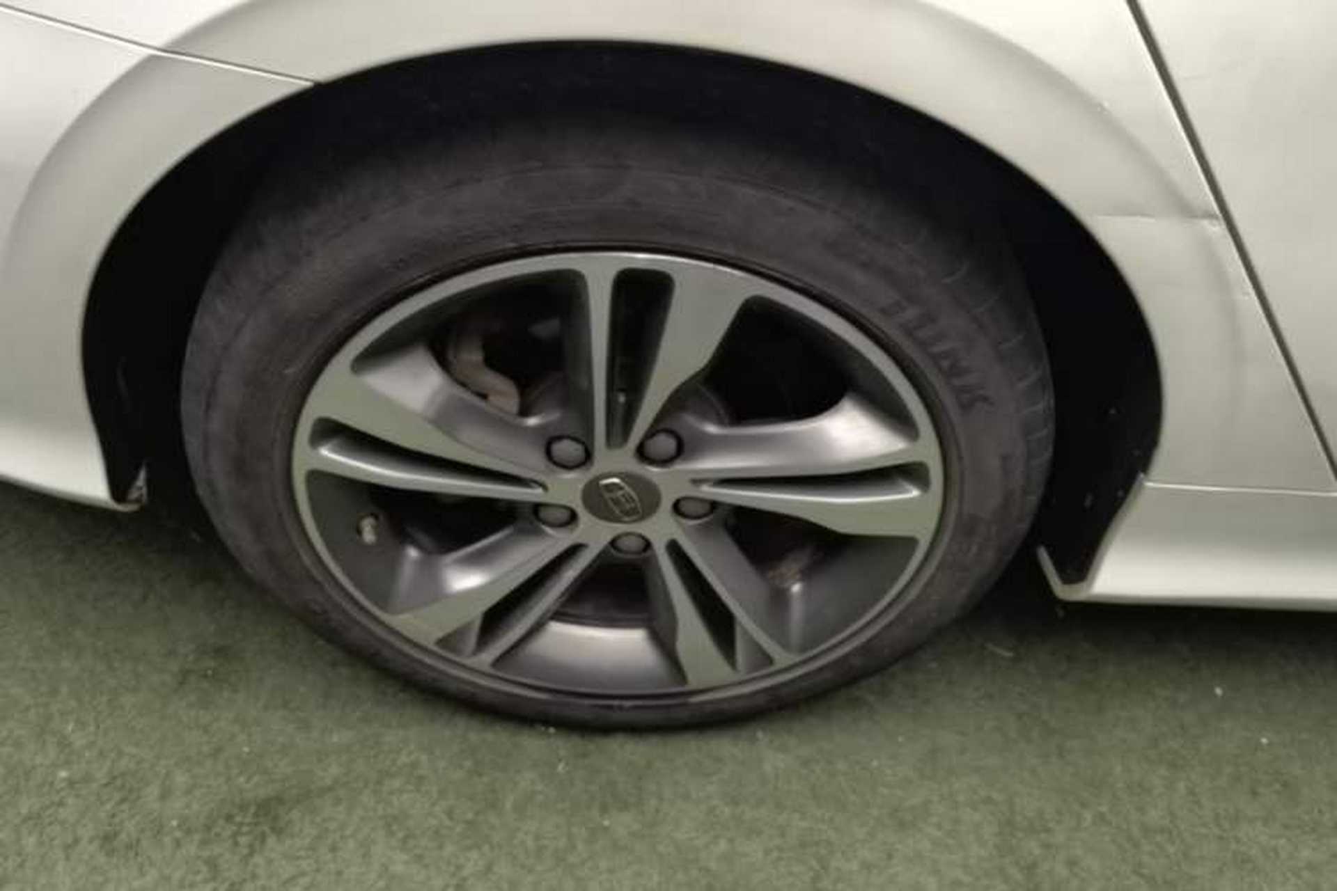 Used Geely Auto Binray 2018 14T CVT Binyi Edition Right Rear Wheel Hub