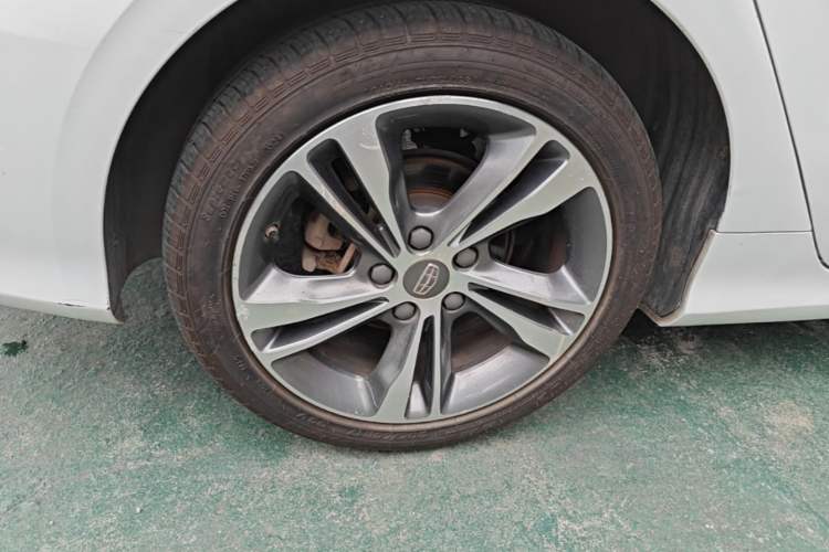 Used Geely Auto Binray 2018 14T Manual Binzhi Edition Right Rear Wheel Hub