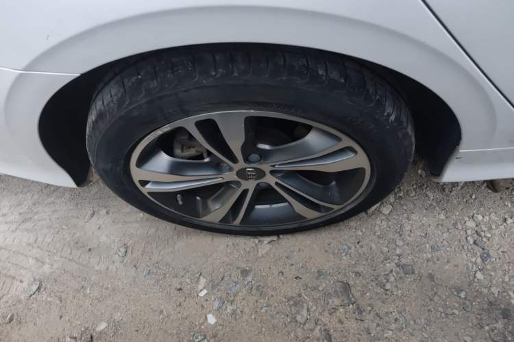 Used Geely Auto Binray 2018 14T CVT Binyi Edition Right Rear Wheel Hub