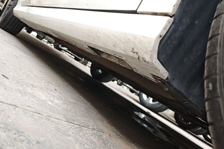 Used Geely Auto Binray 2018 14T Manual Binzhi Edition Right Side Sill