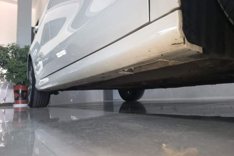 Used Geely Auto Binray 2018 14T CVT Binyi Edition Right Side Sill