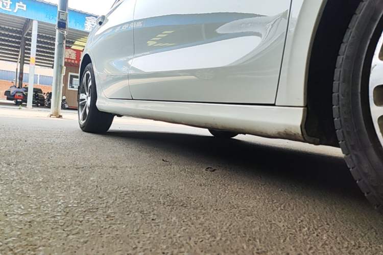 Used Geely Auto Binray 2018 14T CVT Binyi Edition Right Side Sill
