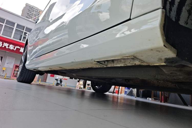 Used Geely Auto Binray 2018 14T CVT Binyi Edition Right Side Sill