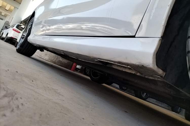 Used Geely Auto Binray 2018 14T Manual Binzhi Edition Right Side Sill