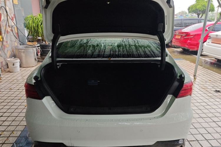 Used Geely Auto Binray 2018 14T CVT Binyi Edition Trunk