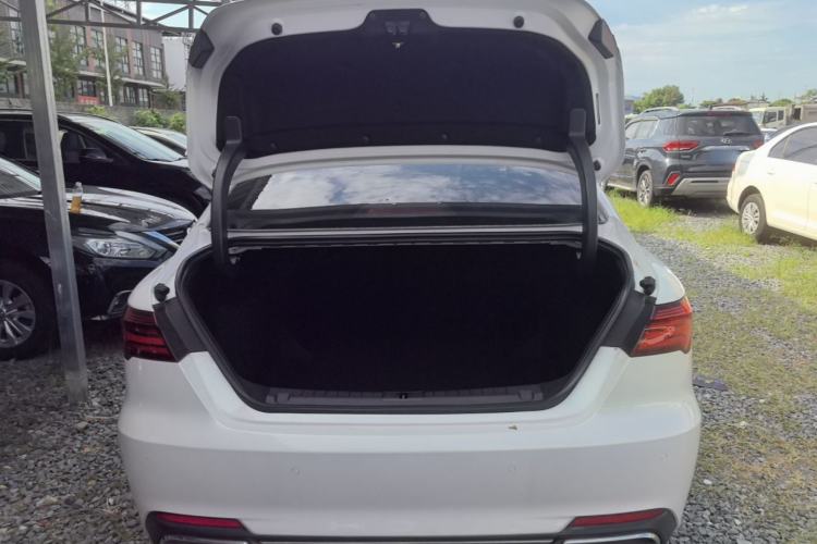 Used Geely Auto Binray 2018 14T CVT Binyi Edition Trunk