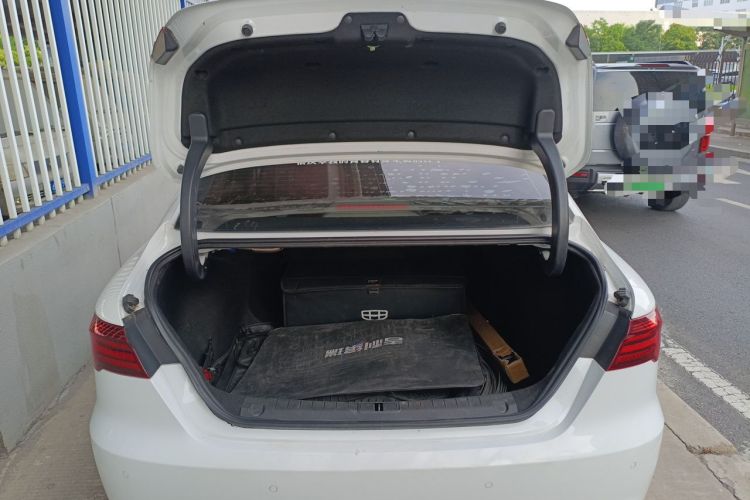 Used Geely Auto Binray 2018 14T CVT Binyi Edition Trunk