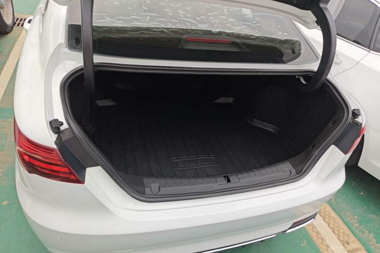 Used Geely Auto Binray 2018 14T CVT Binyi Edition Trunk