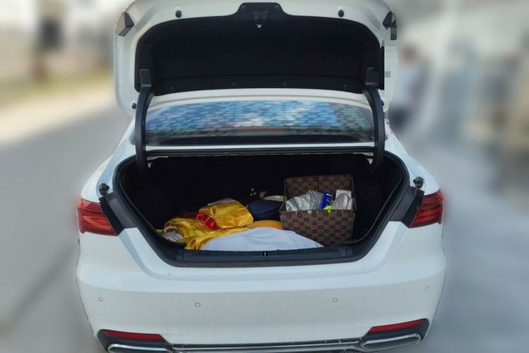 Used Geely Auto Binray 2018 14T CVT Binyi Edition Trunk