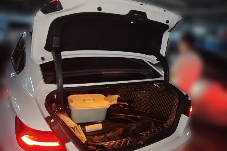 Used Geely Auto Binray 2018 14T CVT Binyi Edition Trunk