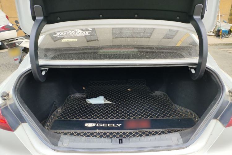 Used Geely Auto Binray 2018 14T CVT Binyi Edition Trunk