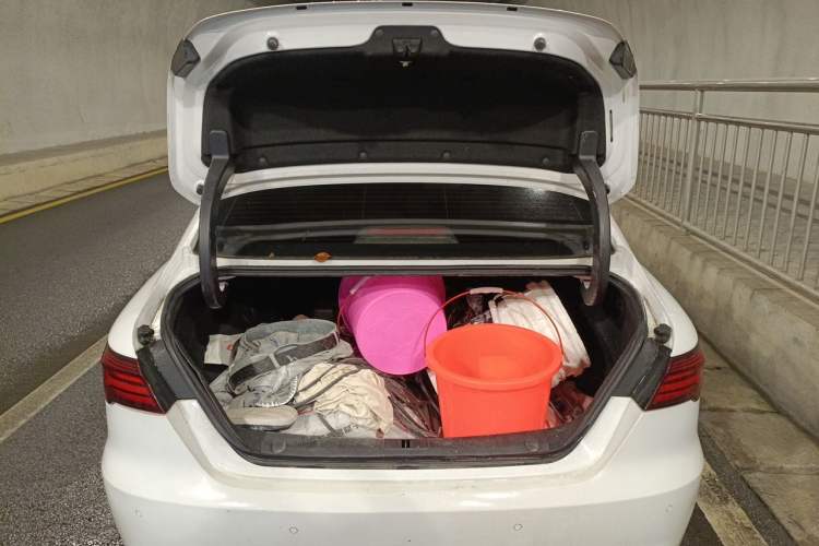 Used Geely Auto Binray 2018 14T CVT Binyi Edition Trunk