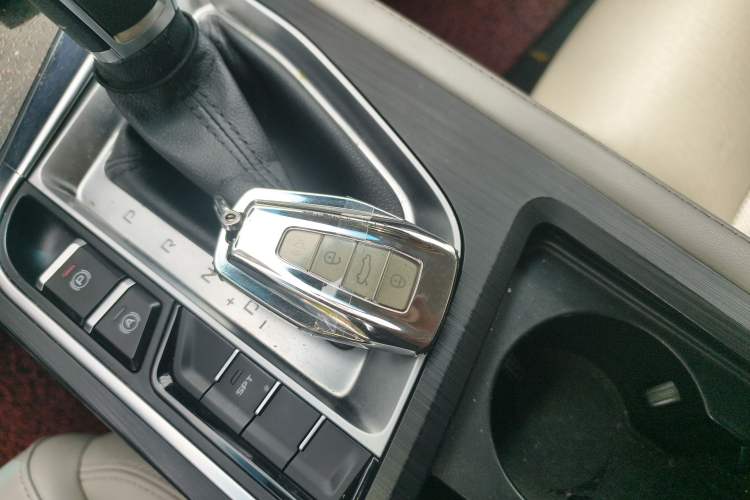 Used Geely Auto Binray 2018 14T CVT Colorful Edition Vehicle Key