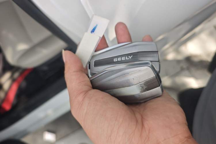 Used Geely Auto Binray 2018 14T CVT Colorful Edition Vehicle Key