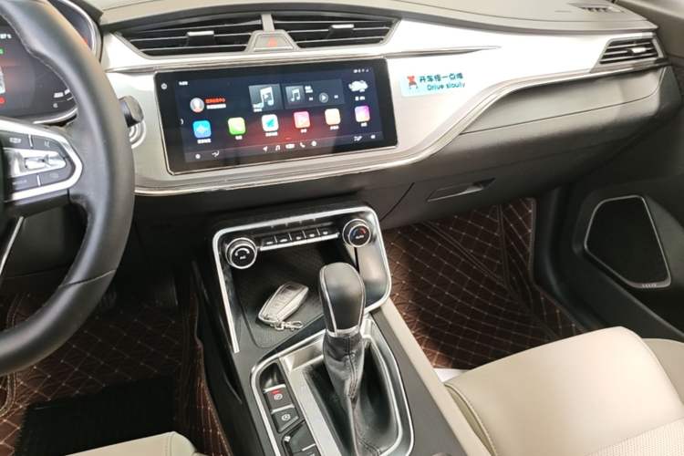Used Geely Auto Binray 2018 14T CVT Binyi Edition Audio And AC Panel