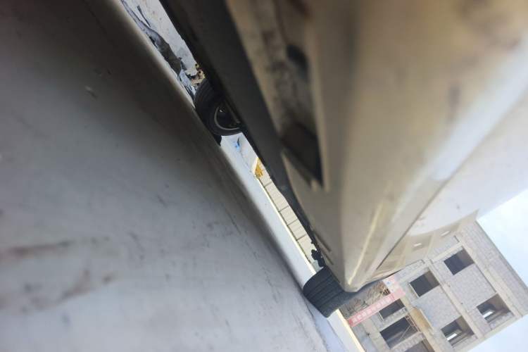 Used Geely Auto Binray 2018 14T CVT Binyi Edition Chassis Front Left