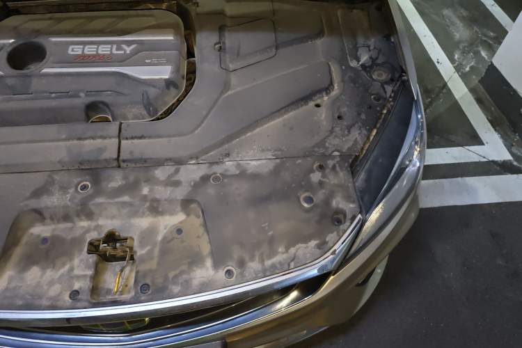 Used Geely Auto Binray 2018 14T CVT Binyi Edition Engine Bay Left