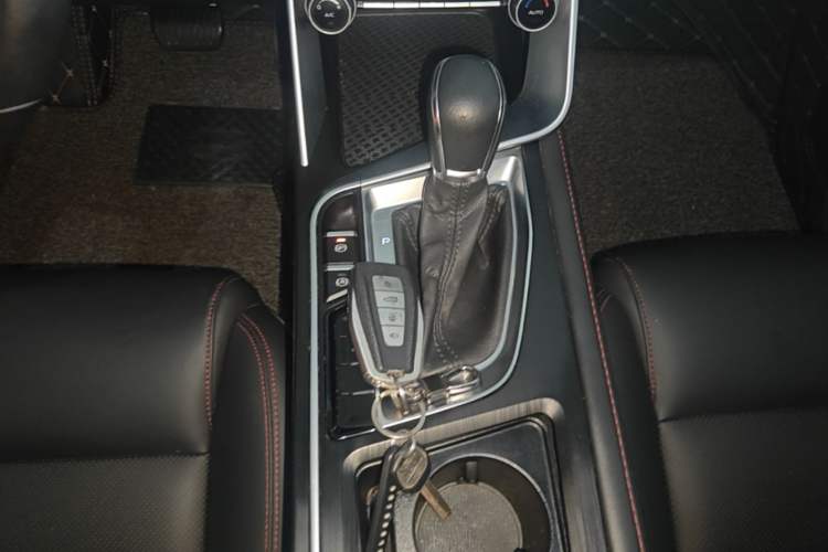 Used Geely Auto Binray 2018 14T CVT Binyi Edition Gear Lever