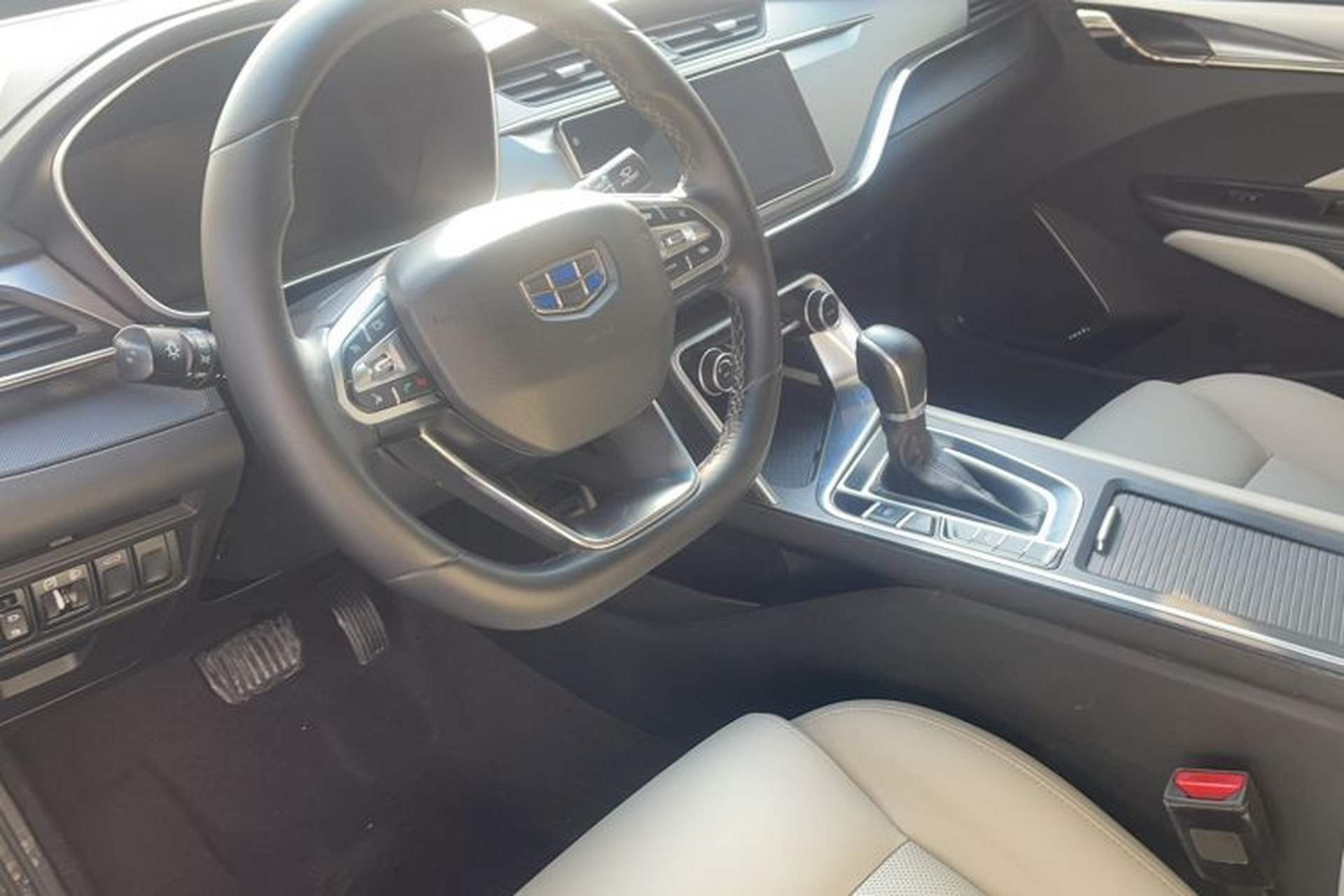 Used Geely Auto Binray 2018 14T CVT Binyi Edition Interior 1