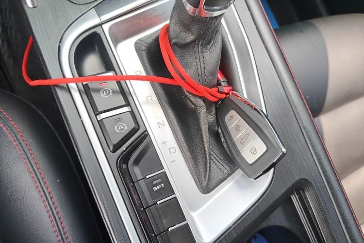 Used Geely Auto Binray 2018 14T CVT Binyi Edition Interior 1