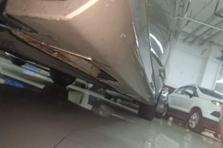 Used Geely Auto Binray 2018 14T CVT Binyi Edition Left Side Sill