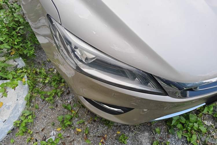 Used Geely Auto Binray 2018 14T CVT Binyi Edition Right Front Headlight