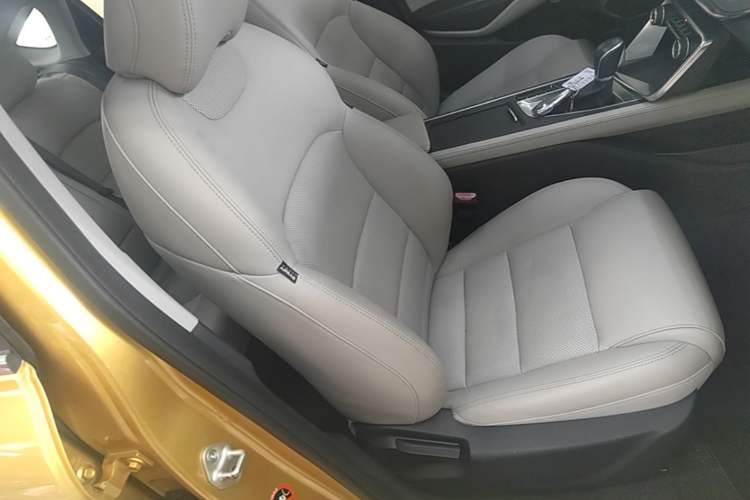 Used Geely Auto Binray 2018 14T CVT Binyi Edition Right Front Seat