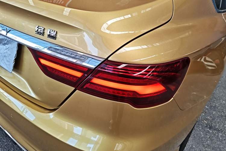 Used Geely Auto Binray 2018 14T CVT Binyi Edition Right Rear Taillight