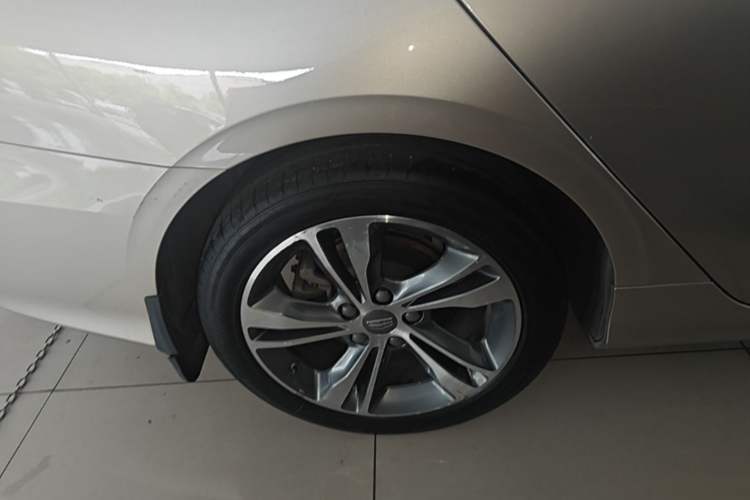 Used Geely Auto Binray 2018 14T CVT Binyi Edition Right Rear Wheel Hub