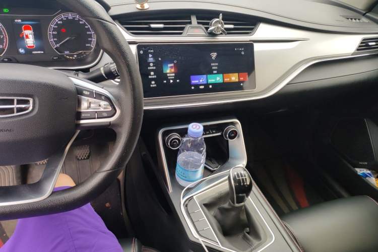 Used Geely Auto Binray 2019 200T Manual Binchi Edition Audio And AC Panel