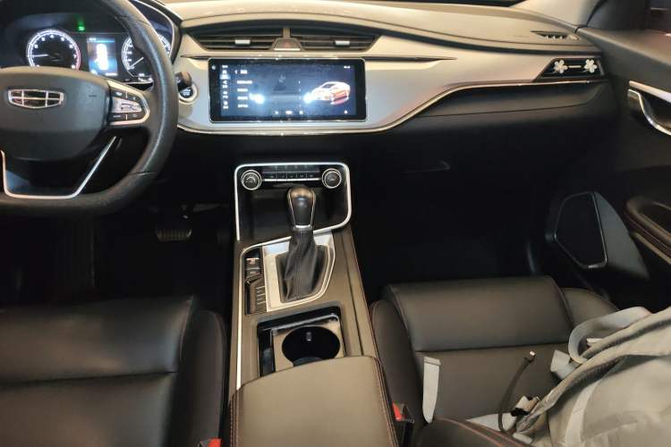 Used Geely Auto Binray 2019 200T DCT Binchi Edition Audio And AC Panel