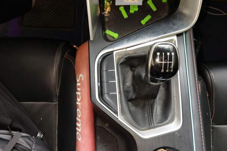 Used Geely Auto Binray 2019 200T Manual Binchi Edition Gear Lever