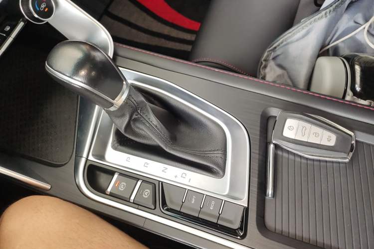 Used Geely Auto Binray 2019 200T DCT Binchi Edition Gear Lever
