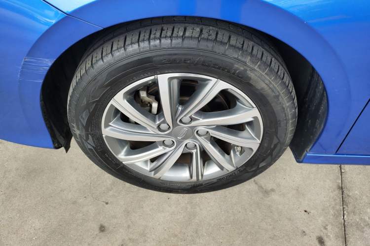 Used Geely Auto Binray 2019 200T DCT Binchi Edition Left Front Wheel Hub