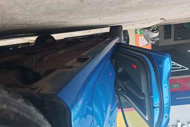 Used Geely Auto Binray 2019 200T DCT Binzhi Edition Left Side Sill