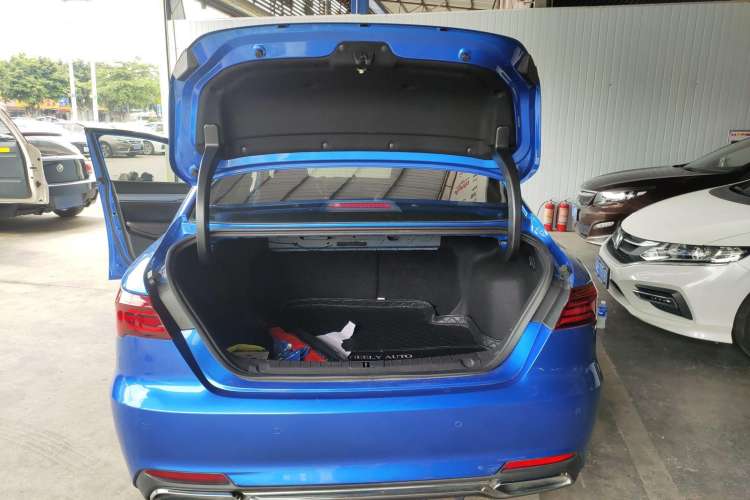 Used Geely Auto Binray 2019 200T DCT Binchi Edition Trunk