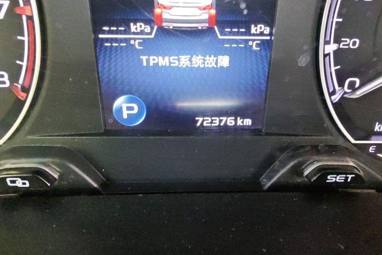 Used Geely Auto Binray 2019 200T DCT Binchi Edition Odometer Close Up