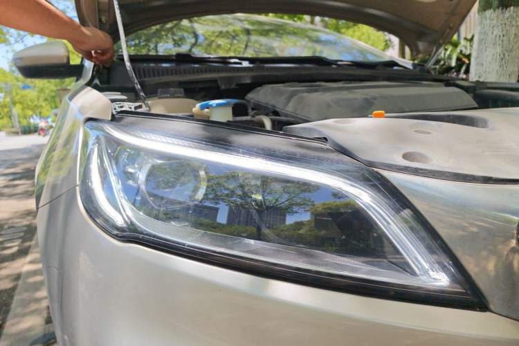 Used Geely Auto Binray 2019 200T DCT Binchi Edition Right Front Headlight