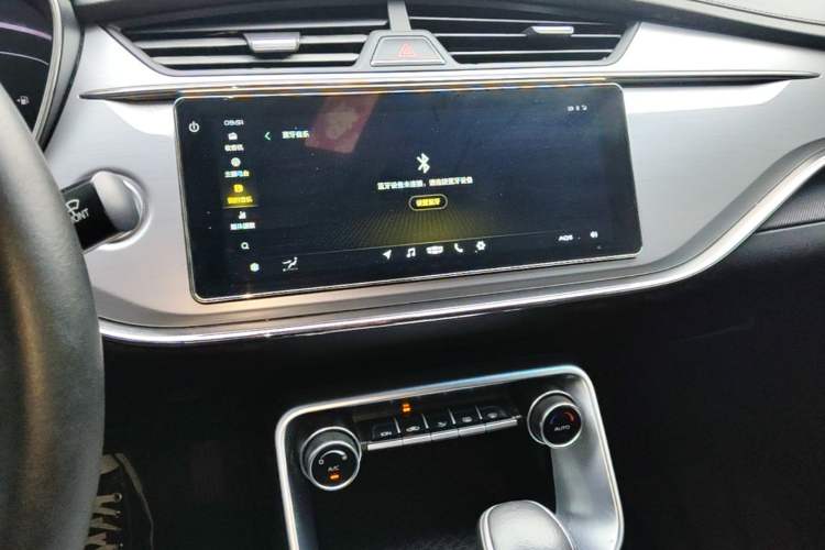 Used Geely Auto Binray 2019 200T DCT Binzhi Edition Audio And AC Panel