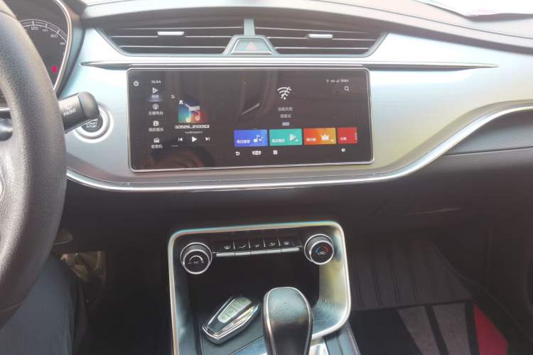 Used Geely Auto Binray 2019 200T DCT Binchi Edition Audio And AC Panel