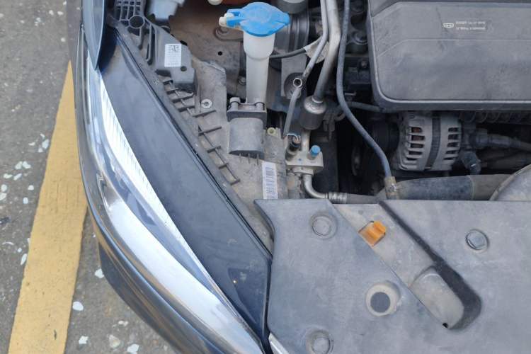 Used Geely Auto Binray 2019 200T DCT Binchi Edition Engine Bay Right