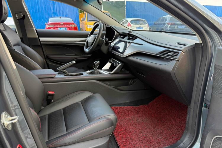 Used Geely Auto Binray 2019 200T Manual Binchi Edition Interior 2