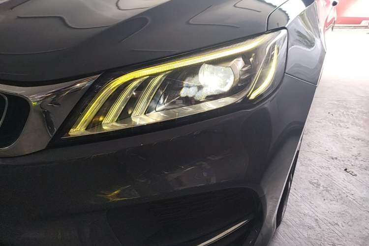 Used Geely Auto Binray 2019 200T DCT Binzhi Edition Left Front Headlight